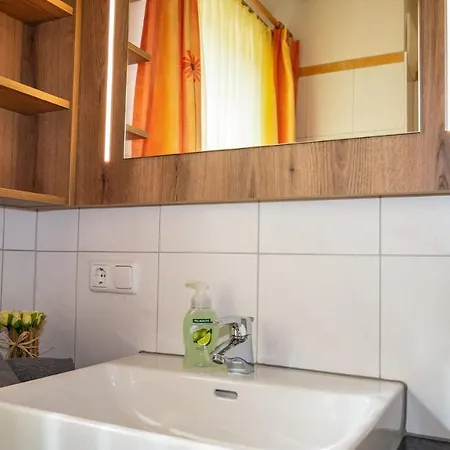 アパート Alexandra