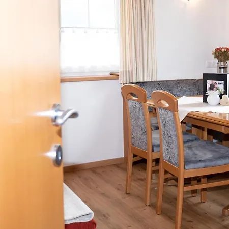 Alexandra アパート Neukirchen am Großvenediger