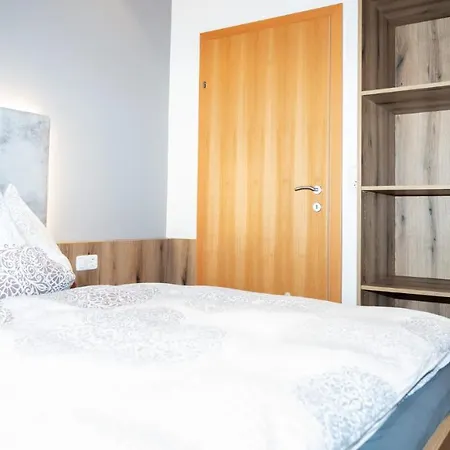 アパート Alexandra