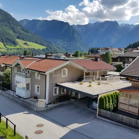 Alexandra アパート Neukirchen am Großvenediger